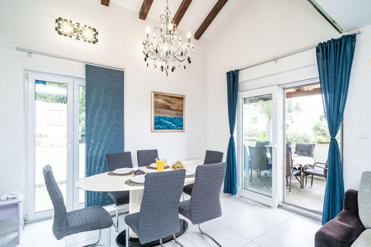Mikica - Above Sunset Villa *